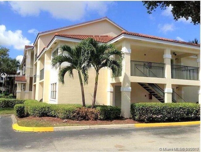 Building Photo - 530 S Park Rd