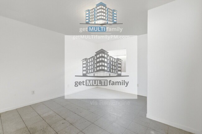 Building Photo - 1224 E Apache St