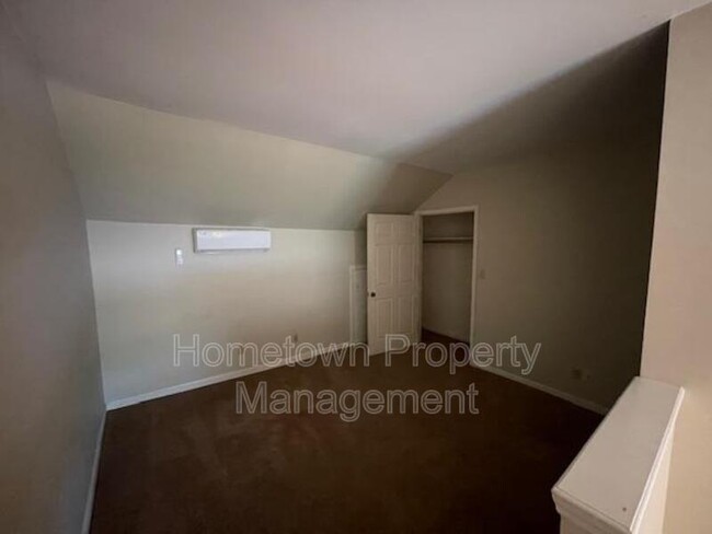Building Photo - 107 N Hanover St