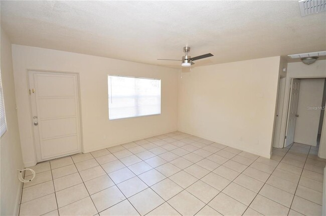 Building Photo - 108 Pike St