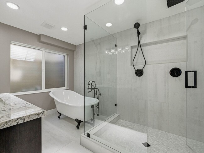 Building Photo - RES_O VAN DER WATT_14512