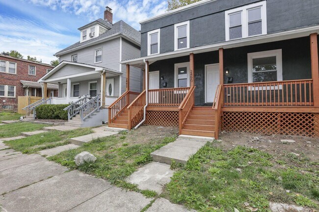 Building Photo - 2486 Findley Ave