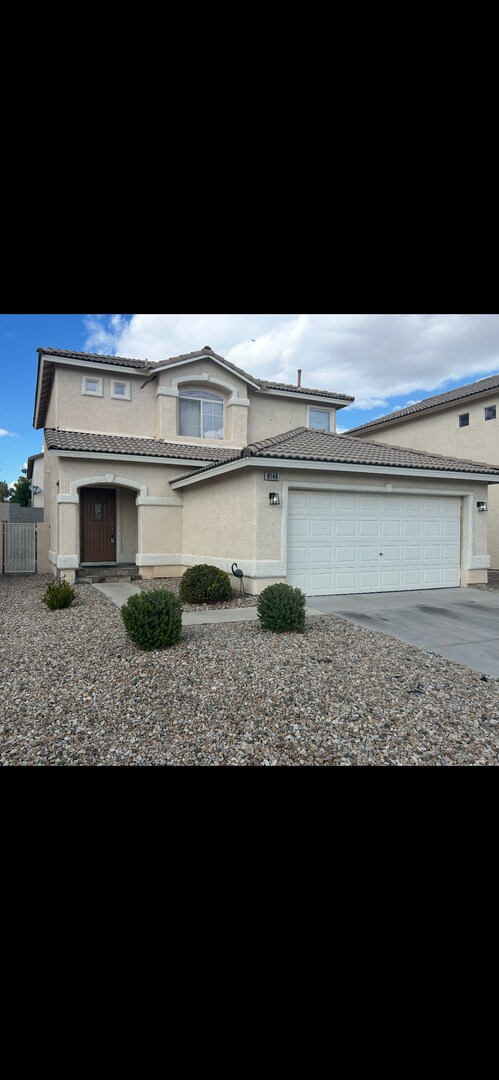 Building Photo - 3 Bedrooms | 2.5 Bathrooms-