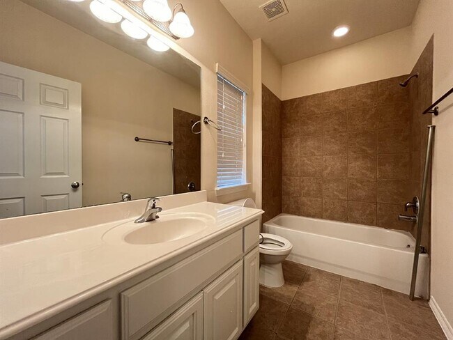 Building Photo - 7814 Stoneyway Dr