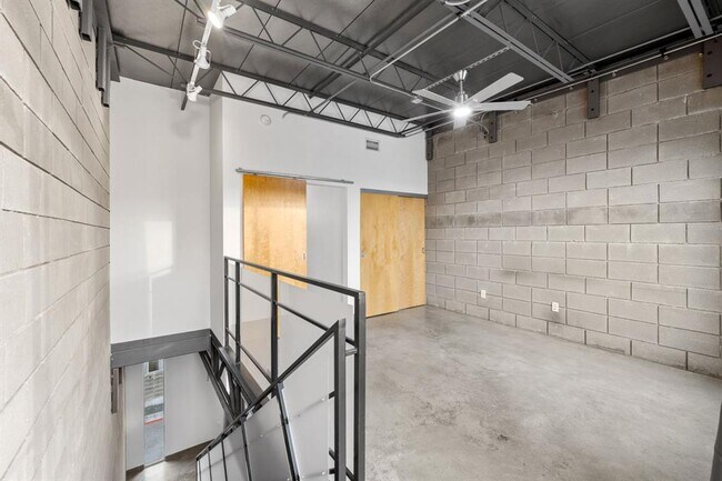 Building Photo - 4801 S Congress Ave