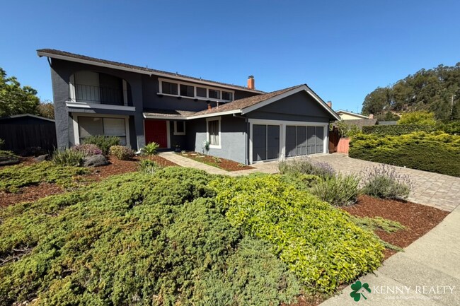 Building Photo - Large Updated 5 Bedroom Home in San Mateo ...