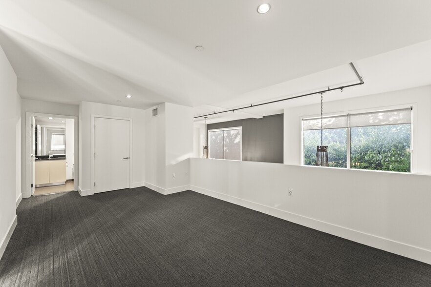 Building Photo - 1700 Sawtelle Blvd