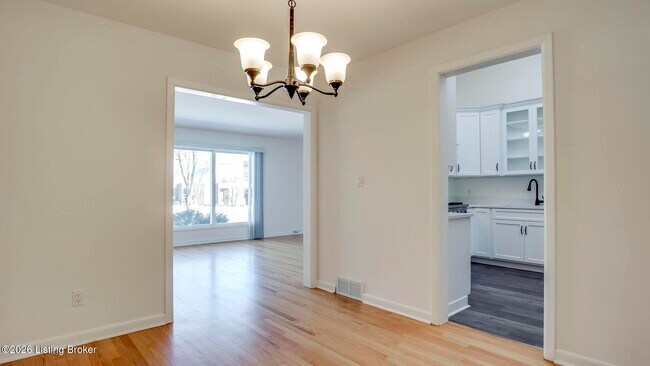 Building Photo - 2706 Lime Kiln Ln