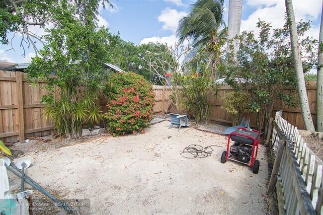 Building Photo - 3251 NW 65th St