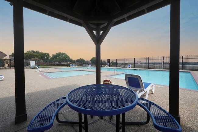 Building Photo - 5205 Panama Dr
