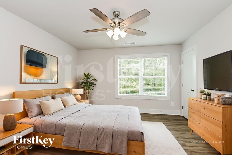 Building Photo - 6955 Overton Cir