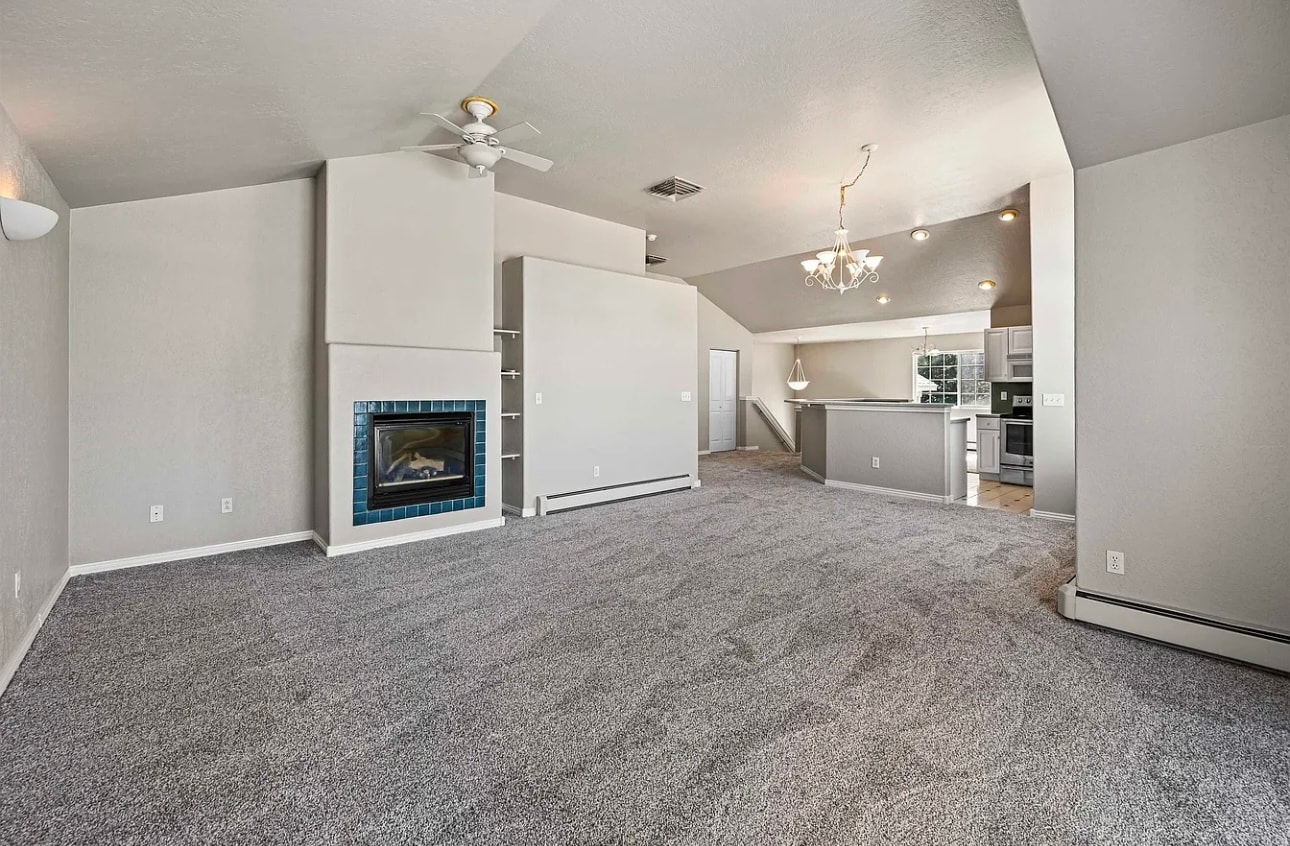 Building Photo - 712 Glen Ct