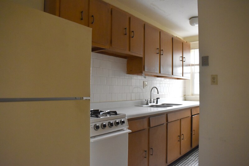 Building Photo - 61 Slater Ave