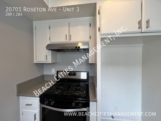 Building Photo - 20701 Roseton Ave