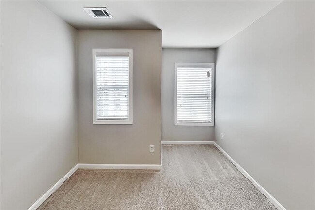 Building Photo - 232 Braemore Mill Dr