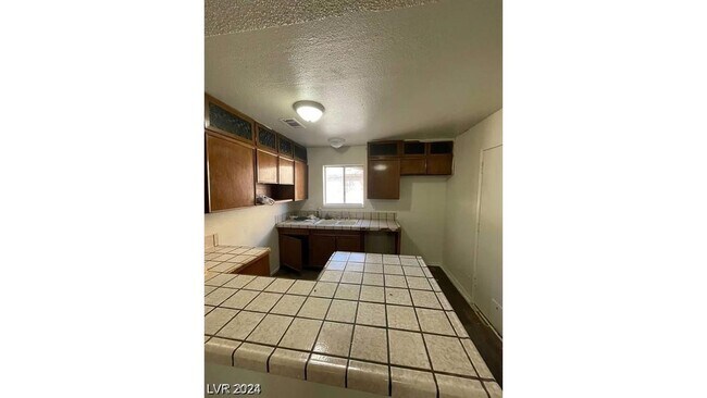 Building Photo - 3955 Ventura Way