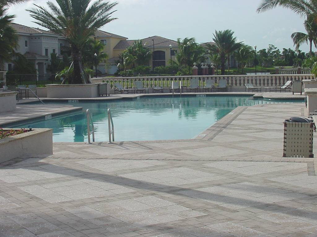 Building Photo - 2810 Grande Pky