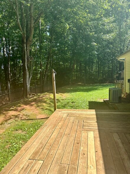 Backyard - 7406 Merry Oaks Ct