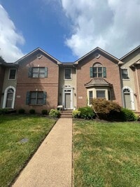 Building Photo - Spacious three bedroom, two and a half bat...