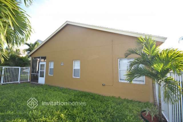 Building Photo - 6432 Lansdowne Cir