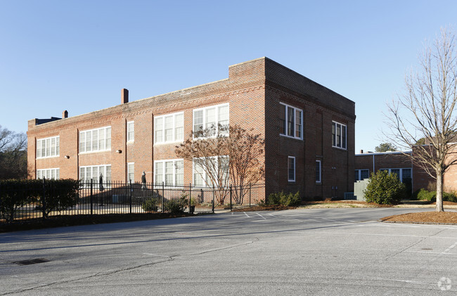 Building Photo - Olde School Commons