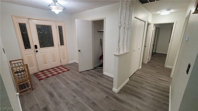 Building Photo - 2400 El Brio Ct