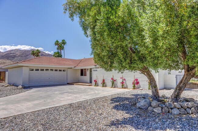 Building Photo - 72896 Tamarisk St