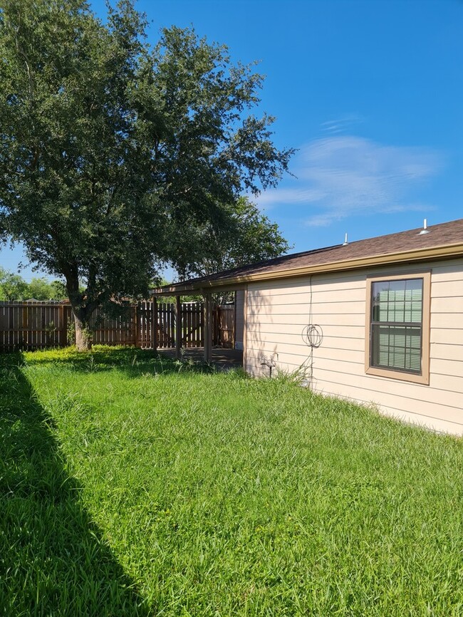 Building Photo - Manufactured Home