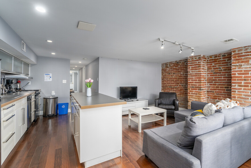 main living area - 1818 Calvert St NW