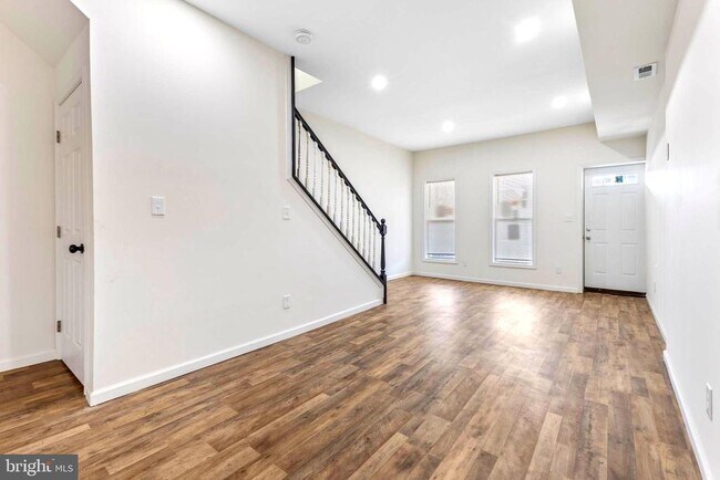 Building Photo - 3324 Edmondson Ave