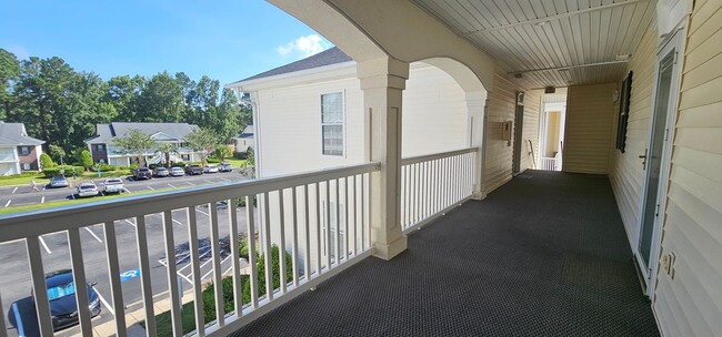 Building Photo - River Oaks Community