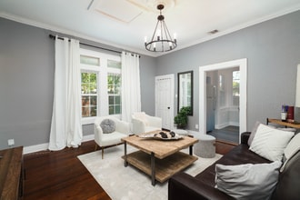 Building Photo - 1002 W Mulberry Ave