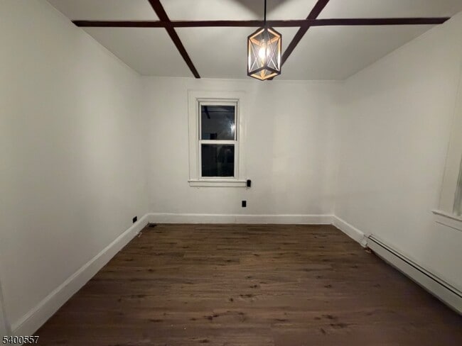 Building Photo - 14 Norwood Ave