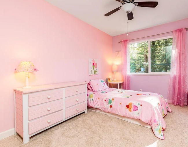 Building Photo - Family Friendly Home with Easy Commute Access in Scotts Valley!