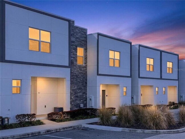 Building Photo - 367 Famagusta Dr