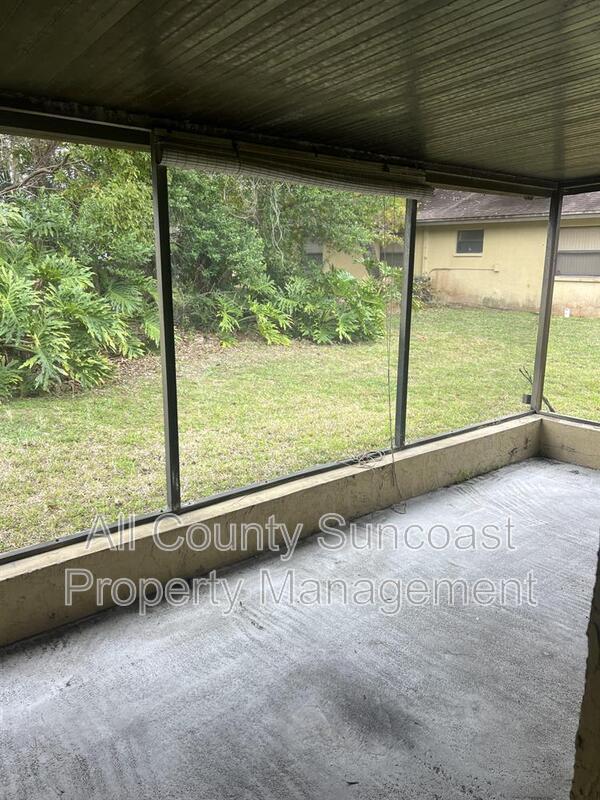 Building Photo - 529 E Curlew Pl