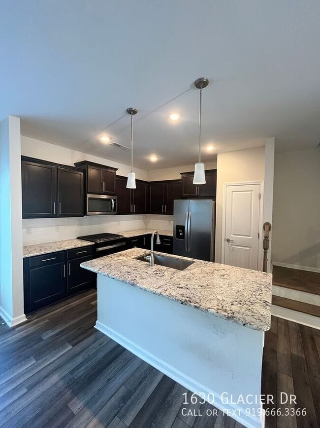 Building Photo - 1630 Glacier Dr