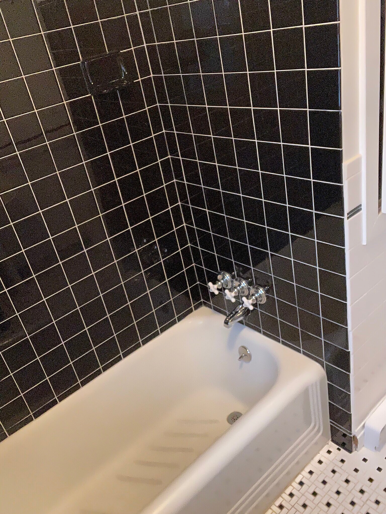 Upstairs Bathroom - 6 Morrison Ave