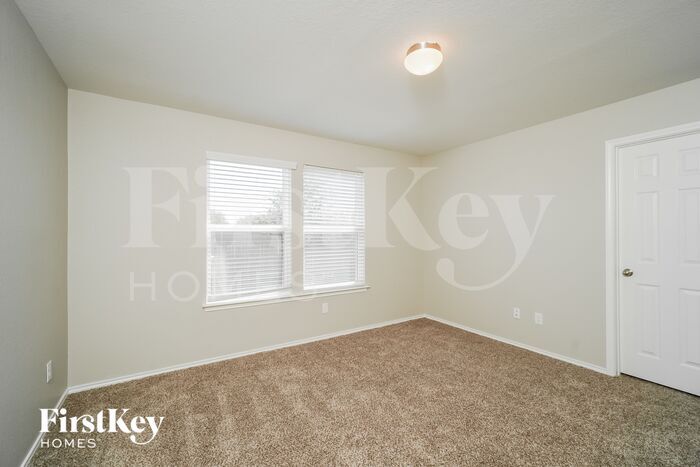 Building Photo - 175 Elderberry