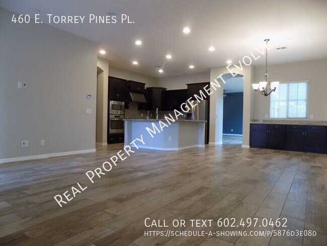 Building Photo - 460 E Torrey Pines Pl