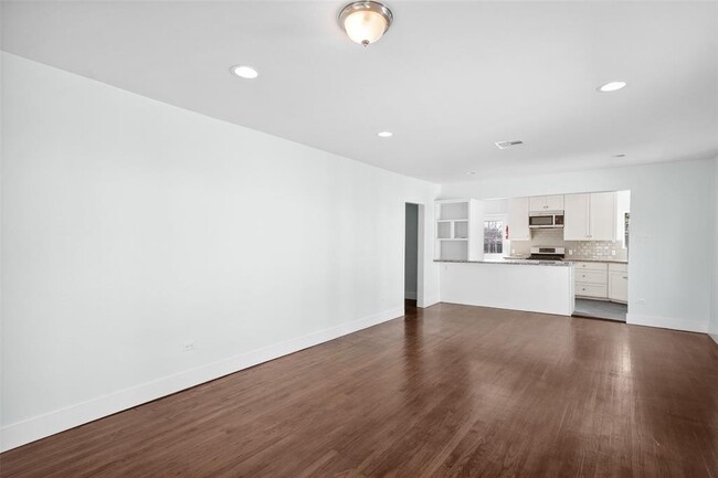 Building Photo - 4502 Rockwood Dr