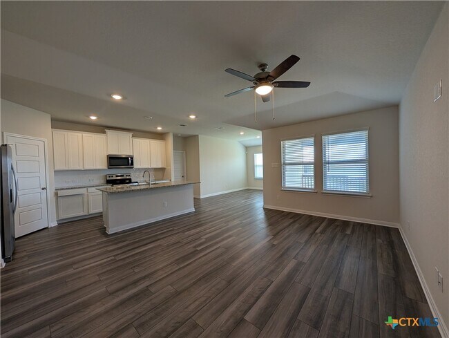Building Photo - 3069 Charyn Wy