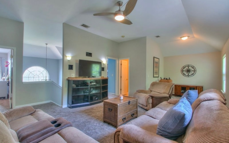 Building Photo - 1734 Dryden Dr