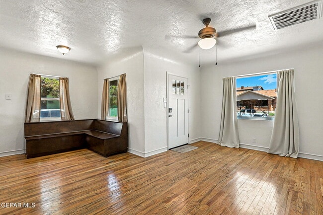 Building Photo - 1313 Ange St