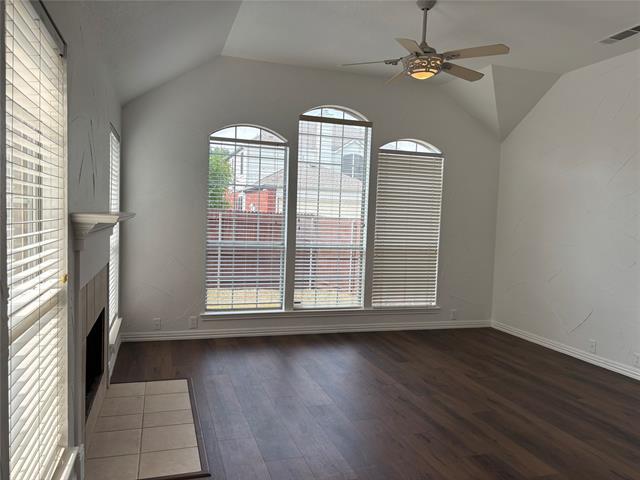 Building Photo - 2505 Cimmaron Dr
