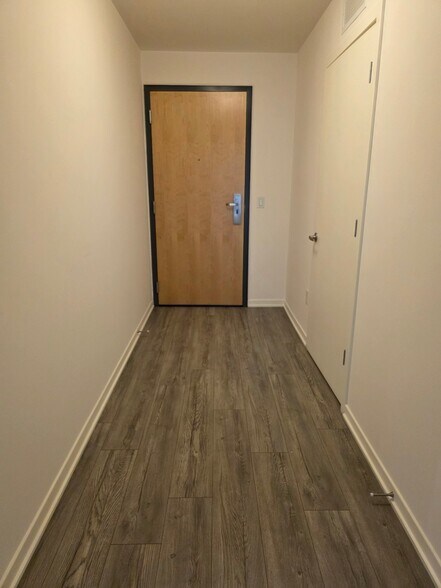 Building Photo - 1342 S Wabash Ave