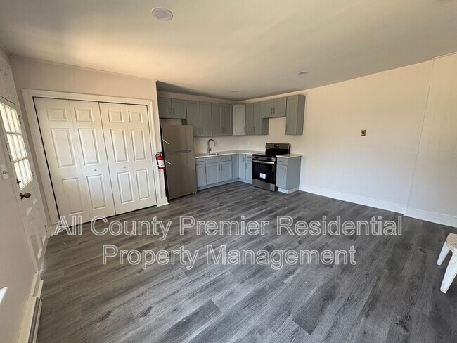 Building Photo - 26 John Ringo Rd