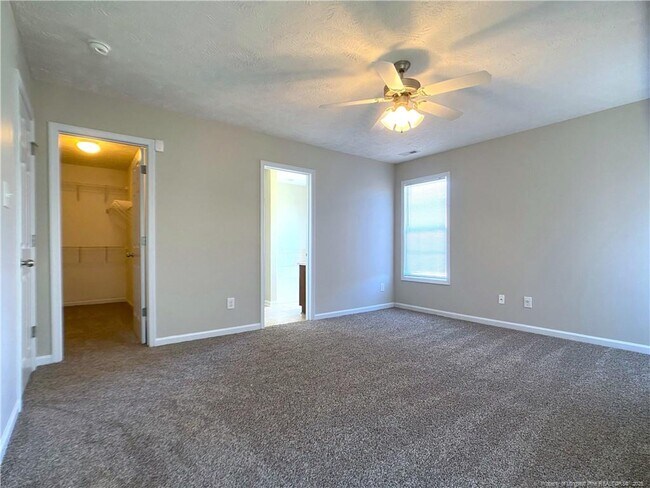 Building Photo - 1604 Kershaw Loop