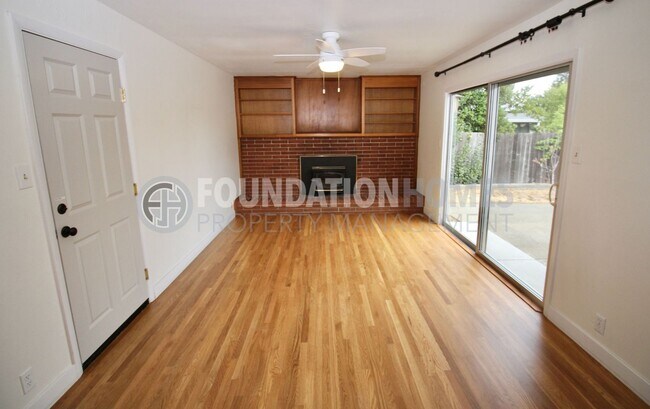 Building Photo - Spacious Single-Level 4BD/2BA Home in Terra Linda - FOUNDATION