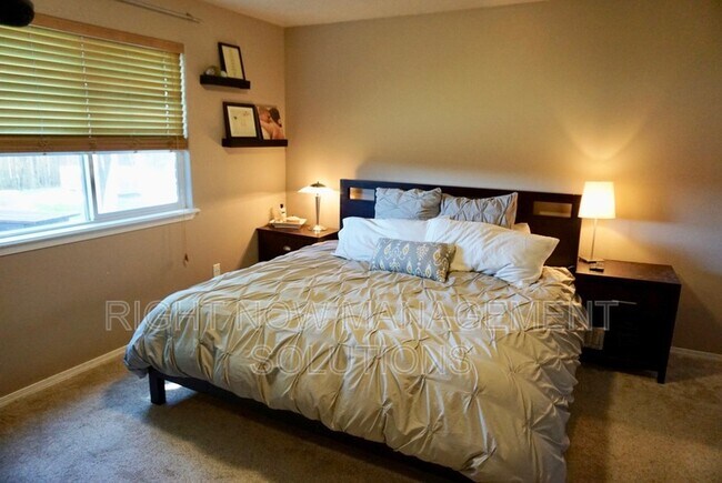 Building Photo - 3531 S Lower Fork Way